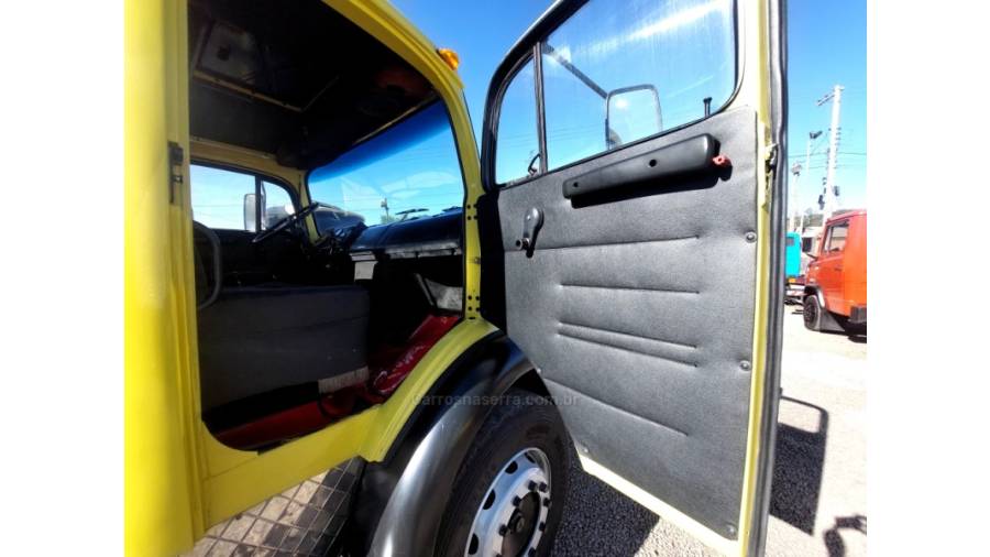 MERCEDES-BENZ - 1513 - 1985/1985 - Amarela - Sob Consulta