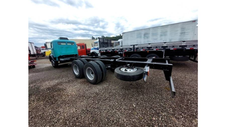 MERCEDES-BENZ - 1113 - 1985/1985 - Verde - Sob Consulta