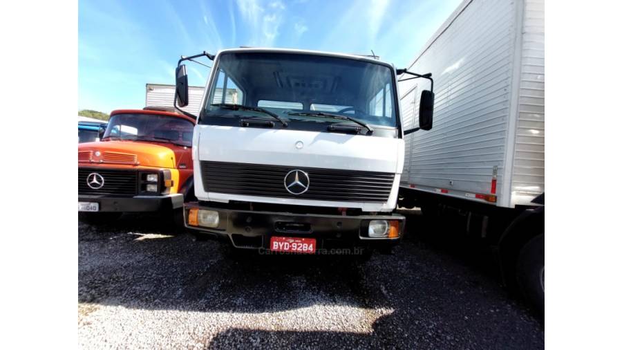 MERCEDES-BENZ - 1218 - 1995/1995 - Branca - Sob Consulta