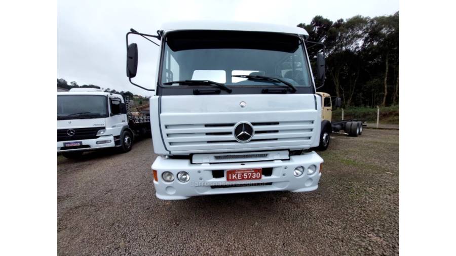 MERCEDES-BENZ - 1720 - 2001/2001 - Branca - Sob Consulta