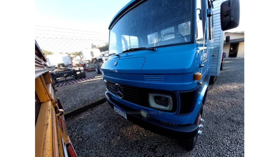 MERCEDES-BENZ - 608 - 1977/1977 - Azul - Sob Consulta