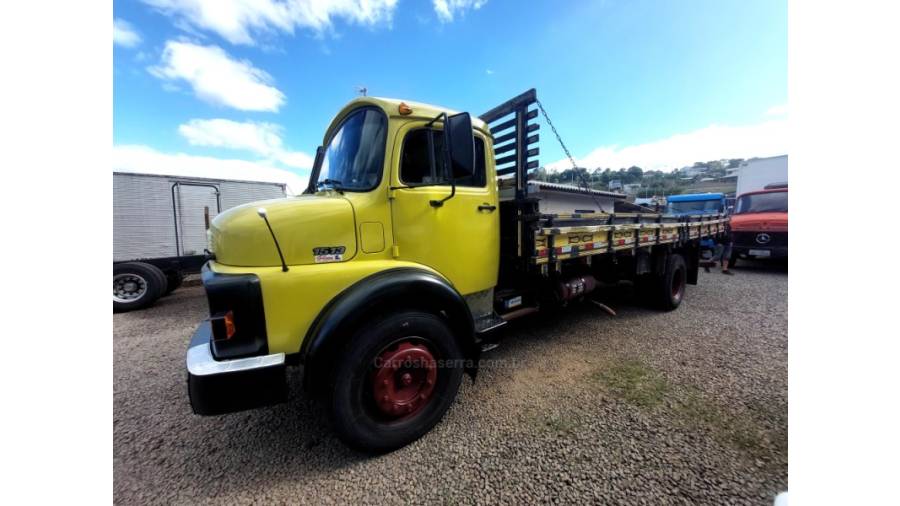 MERCEDES-BENZ - 1513 - 1985/1985 - Amarela - Sob Consulta