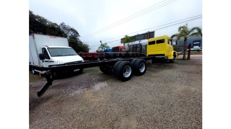 MERCEDES-BENZ - 1218 - 1990/1990 - Amarela - Sob Consulta