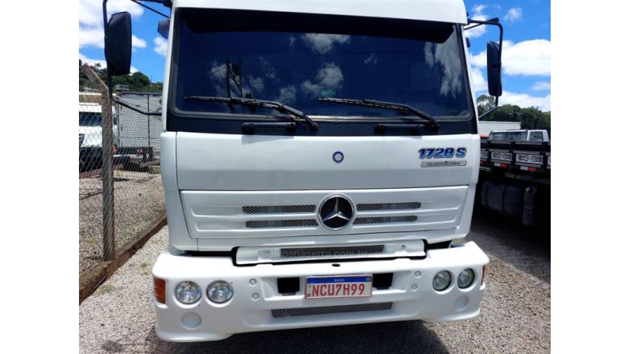 MERCEDES-BENZ - 1728 - 2004/2004 - Branca - Sob Consulta