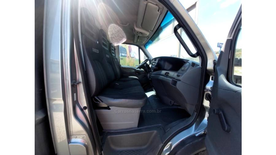 IVECO - DAILY - 2013/2013 - Verde - Sob Consulta