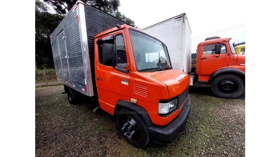 MERCEDES-BENZ - 710 - 1996/1996 - Vermelha - Sob Consulta