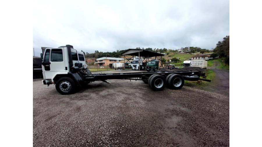 FORD - CARGO 1618 - 1988/1988 - Branca - Sob Consulta