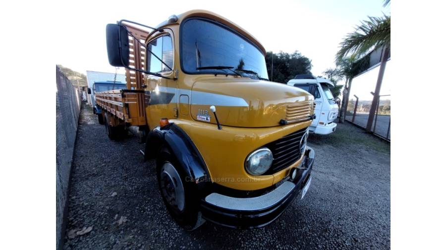 MERCEDES-BENZ - 1113 - 1977/1977 - Amarela - Sob Consulta