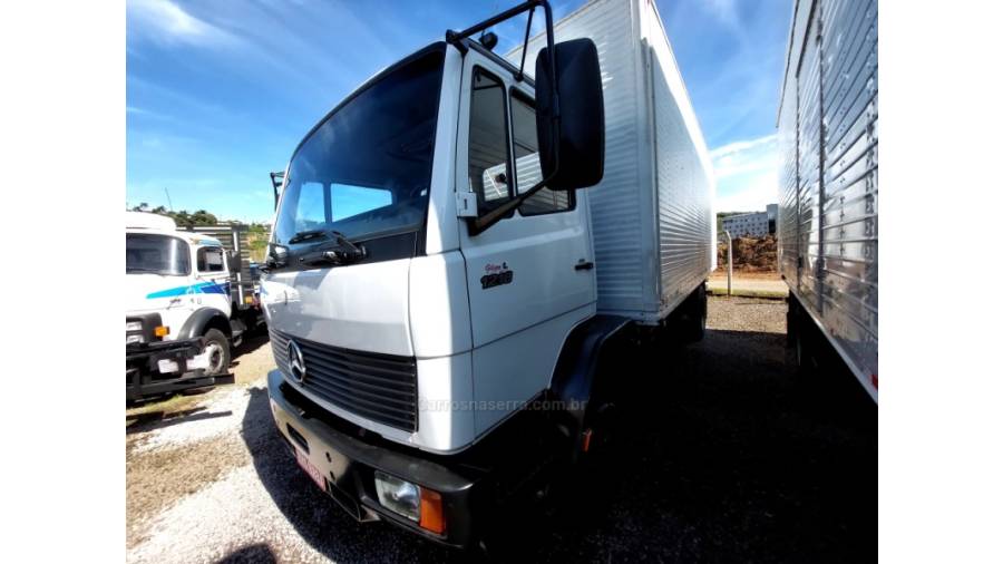 MERCEDES-BENZ - 1218 - 1995/1995 - Branca - Sob Consulta
