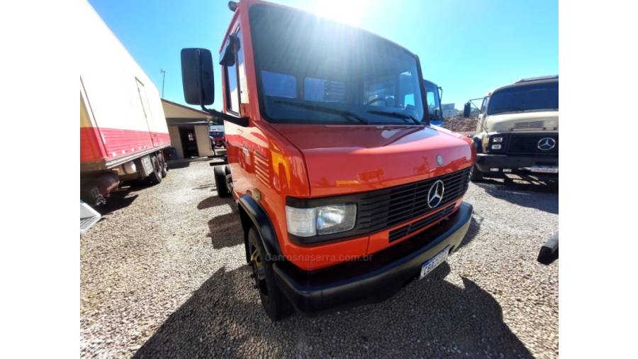 MERCEDES-BENZ - 710 - 1996/1996 - Vermelha - Sob Consulta