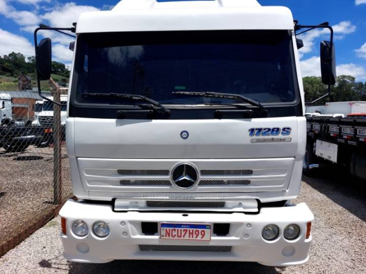 MERCEDES-BENZ - 1728 - 2004/2004 - Branca - Sob Consulta