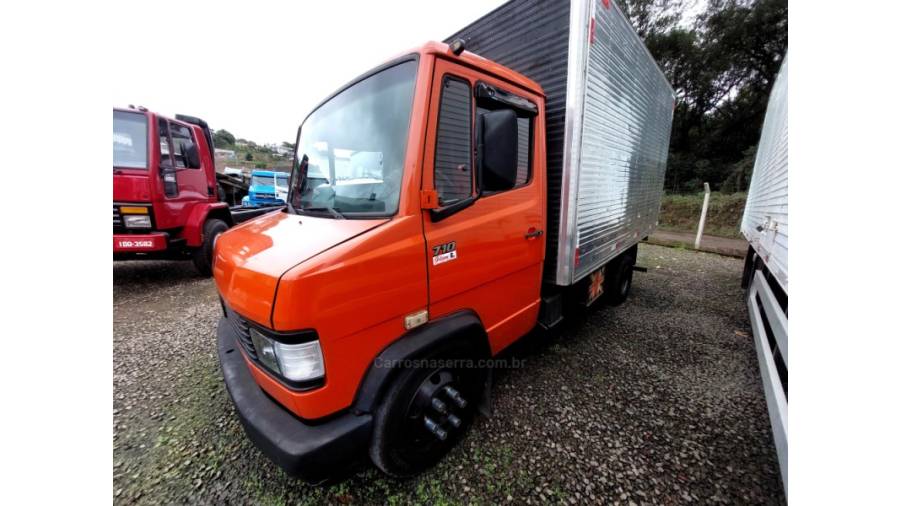 MERCEDES-BENZ - 710 - 1996/1996 - Vermelha - Sob Consulta