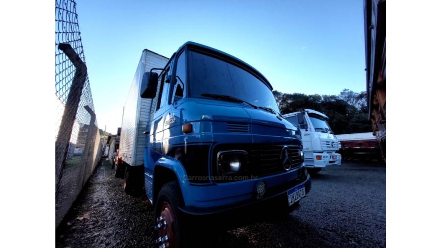 MERCEDES-BENZ - 608 - 1977/1977 - Azul - Sob Consulta