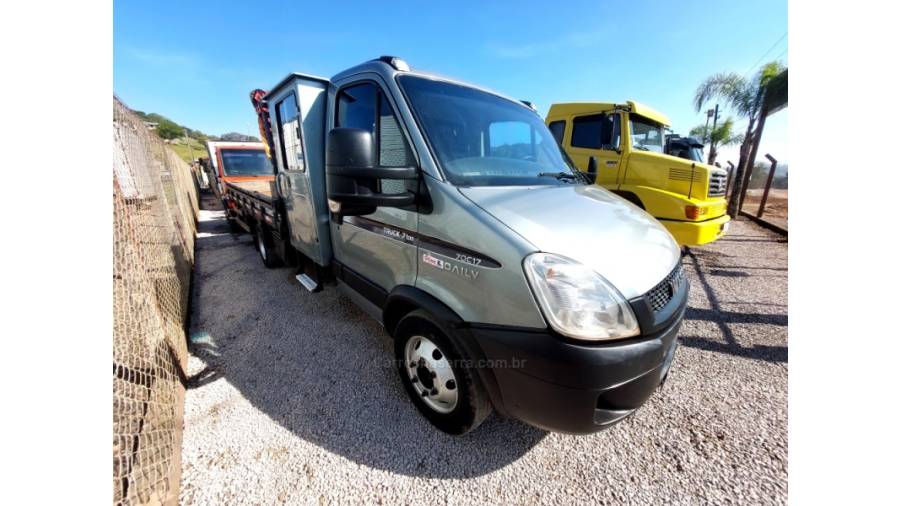 IVECO - DAILY - 2013/2013 - Verde - Sob Consulta