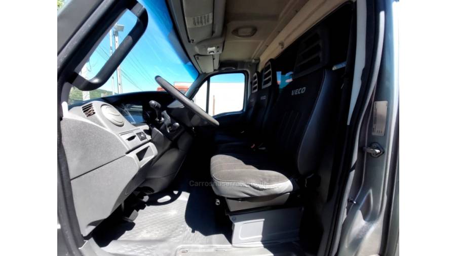 IVECO - DAILY - 2013/2013 - Verde - Sob Consulta