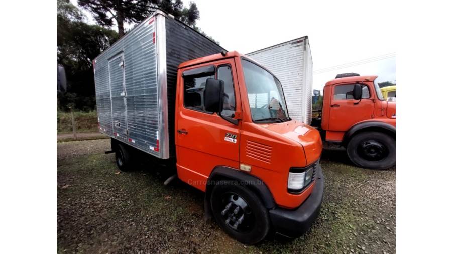 MERCEDES-BENZ - 710 - 1996/1996 - Vermelha - Sob Consulta
