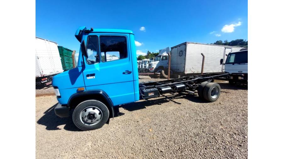 MERCEDES-BENZ - 912 - 1991/1991 - Azul - Sob Consulta
